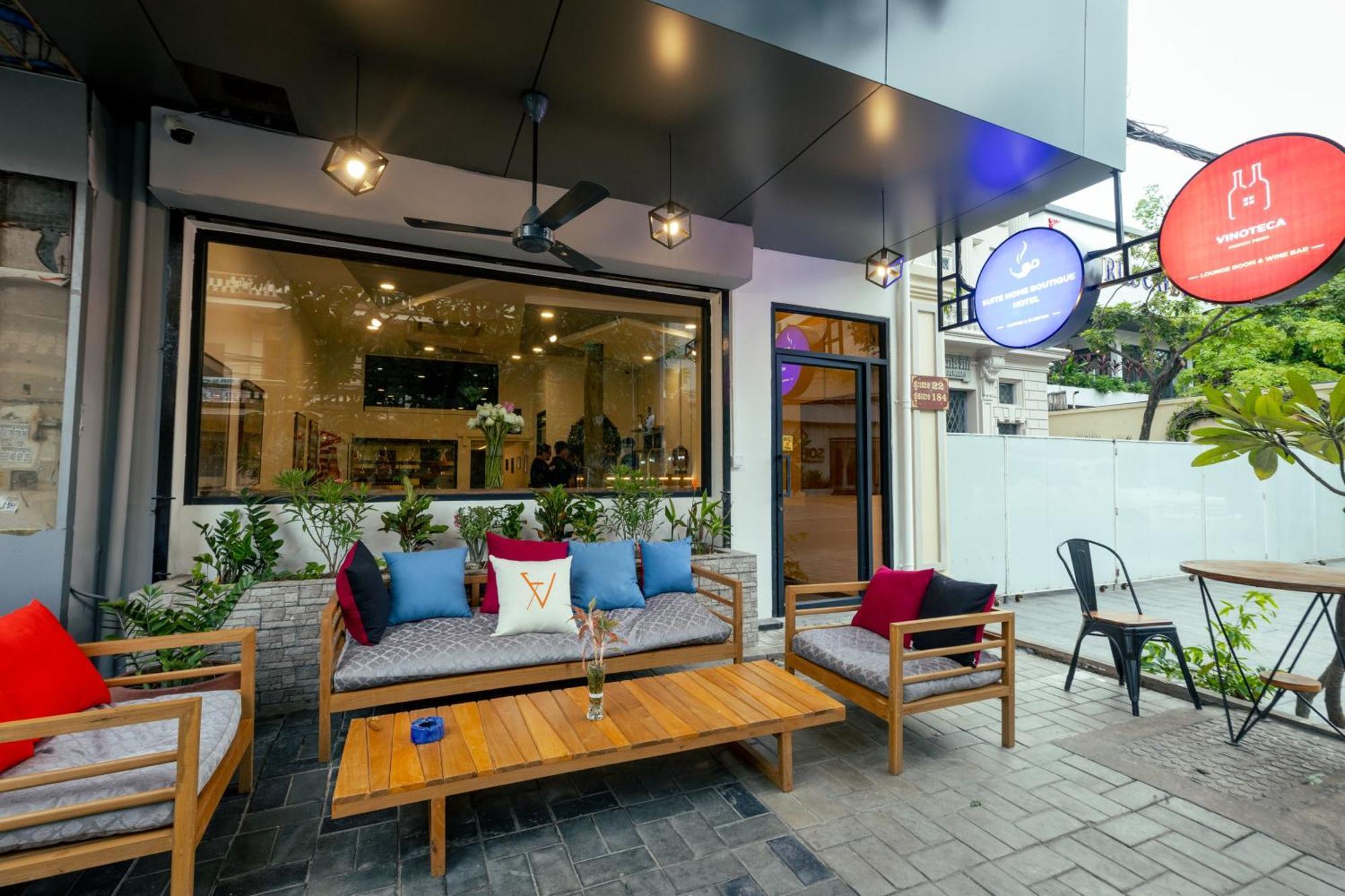 Suite Home Boutique Hotel Phnom Penh Exterior photo