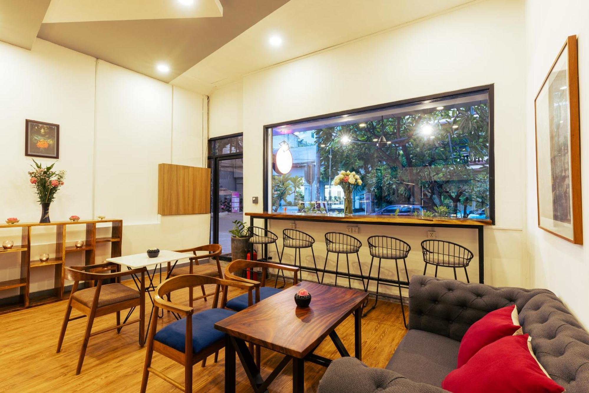 Suite Home Boutique Hotel Phnom Penh Exterior photo